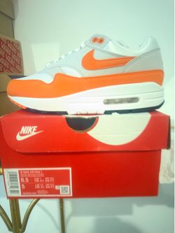 Women’s Nike air max 1 Orange 6.5