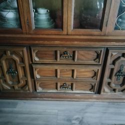 China Cabinet 30 Yrs ++ Old - Antique 