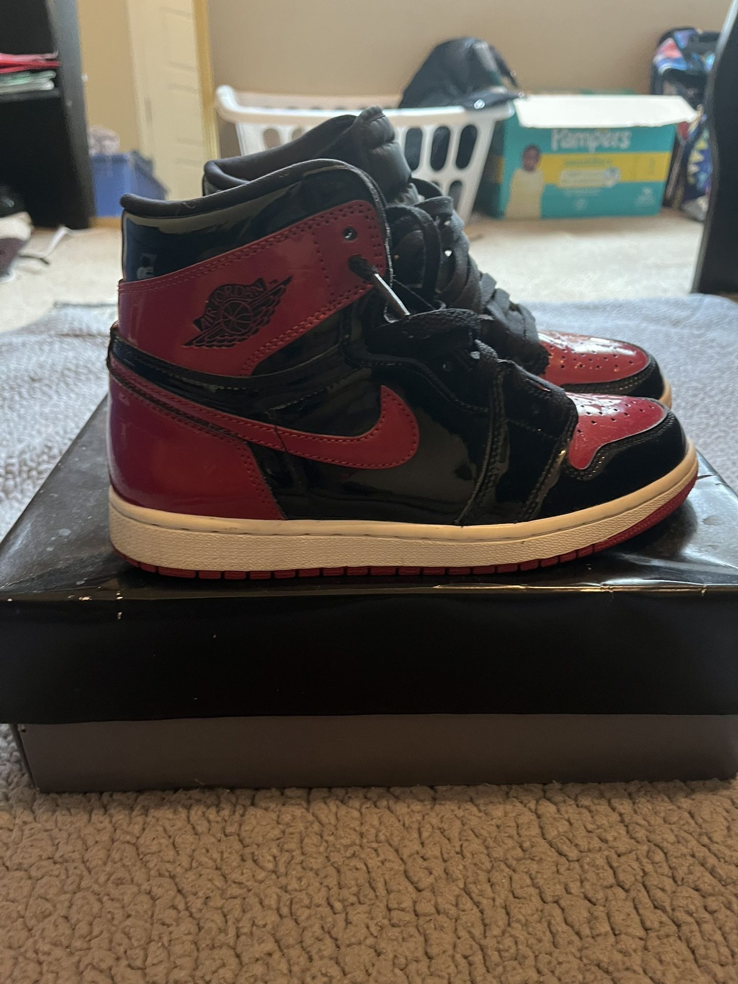 Air Jordan Patent Bred Sneakers size