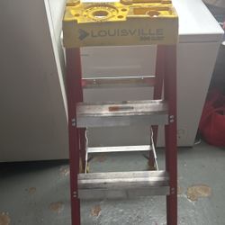 Louisville 4 Foot Ladder