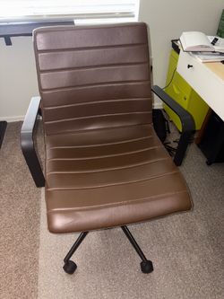 Crate and Barrel Desk Chair