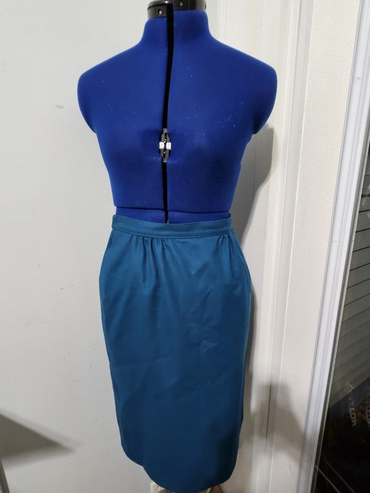 Pendleton Wool Skirt – Size 8 – Teal Blue – Made in USA