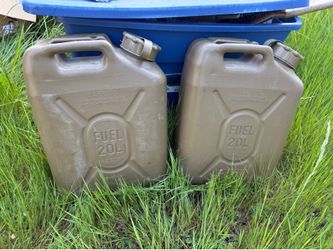 Plastic Fuel jugs 20L