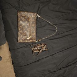 Louis Vuitton Clutch/Crossbody Purse