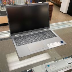 Dell 12TH Core I5 16GB Ram And 512GB SSD Touchscreen Laptop 
