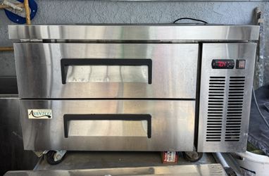 Avantco Air Super Deluxe Refrigerated Chef Base