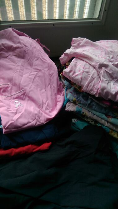 Full lot of Scrubs size medium