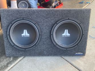2 12” JL audio subs