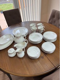 1984 Royal Doulton China Set - Twilight Rose