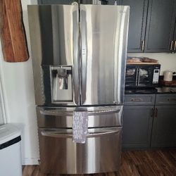 LG Refrigerator 