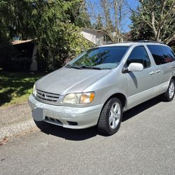 2003 Toyota Sienna
