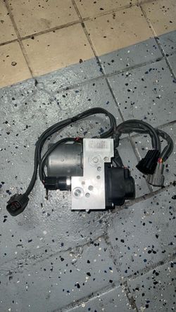 Infiniti G35 ABS Unit