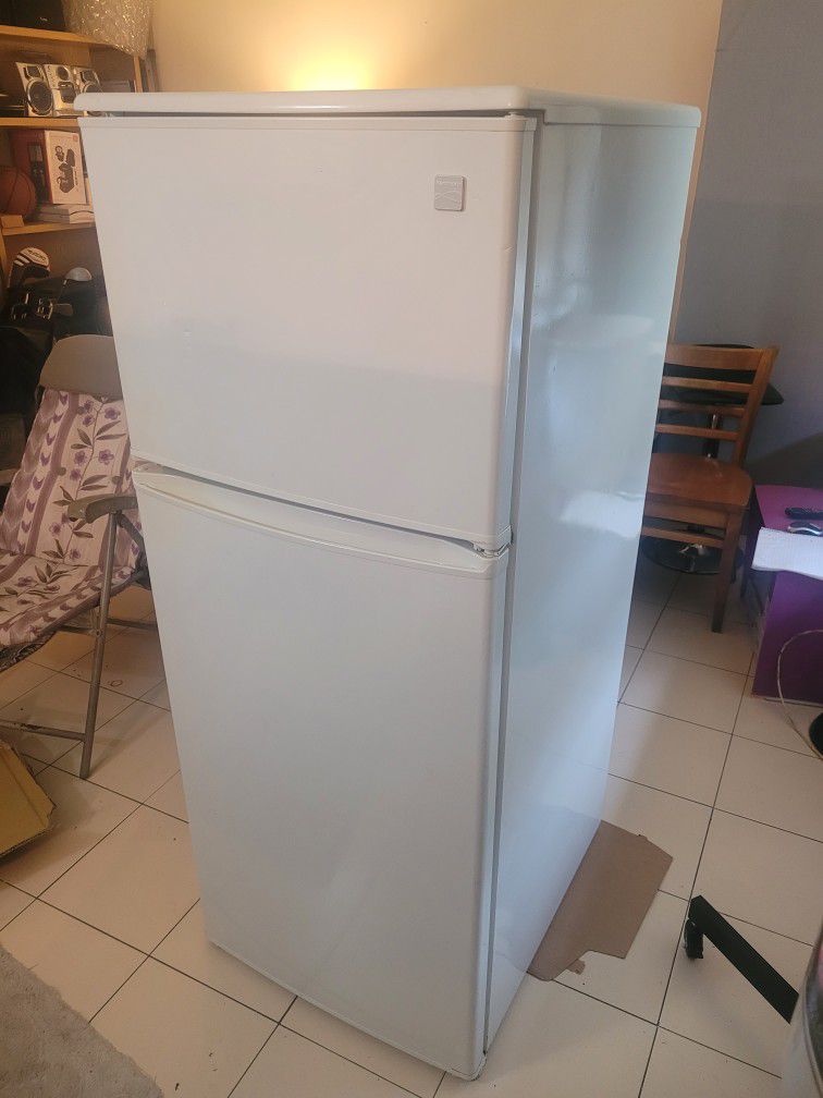 Kenmore Efficiency Refrigerator- Not Cooling