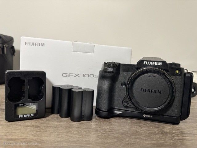 Fujifilm Fuji Gfx 100s Body Only 