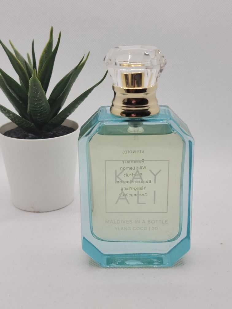 KAYALI
MALDIVES IN A BOTTLE YLANG COCO | 20 Eau de Parfum
1.7 fl