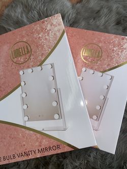 Makeup store haves vanity’s for sell 💗