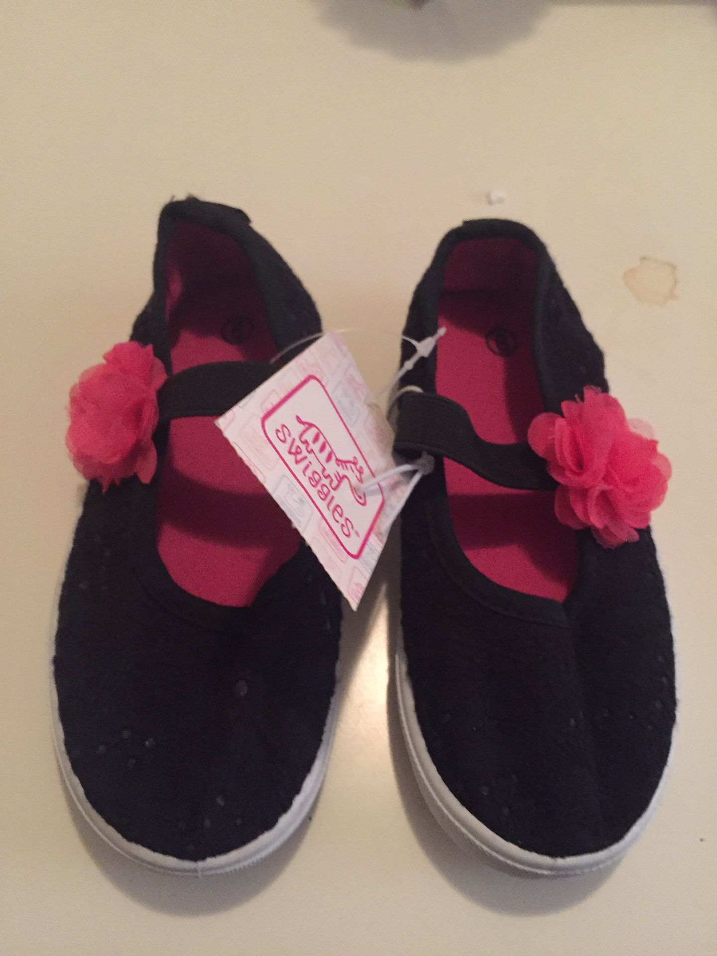 New!!! Toddler sandals size 9