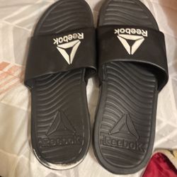 Man Sandals Brand Reebok  Size 11 
