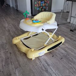 Dream On Me 2 In 1 Convertible Walker