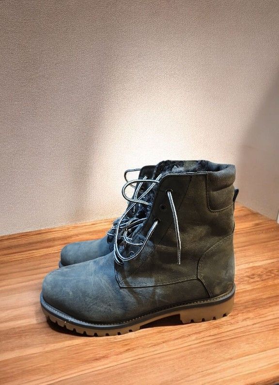 Overland Sheepskin Men's Victor Shearling Lined Leather Boots Size 11