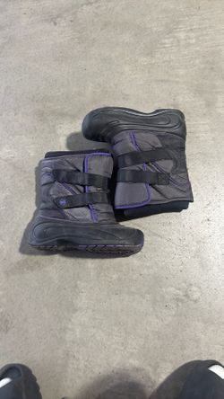 Snow Boots