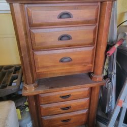 2 Set Of Drawers