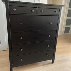 Dresser IKEA Hemnes 