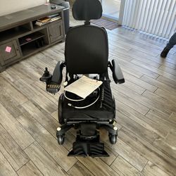 Quickie 500M. Sedeo Pro  Zero gravity chair. New battery.   