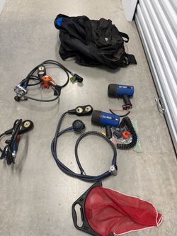 untested scuba diving equipment  regulator Oceanic Sherwood Scuba Pro G250 Parts or repairs only. None of these have been tested or appear to be certi