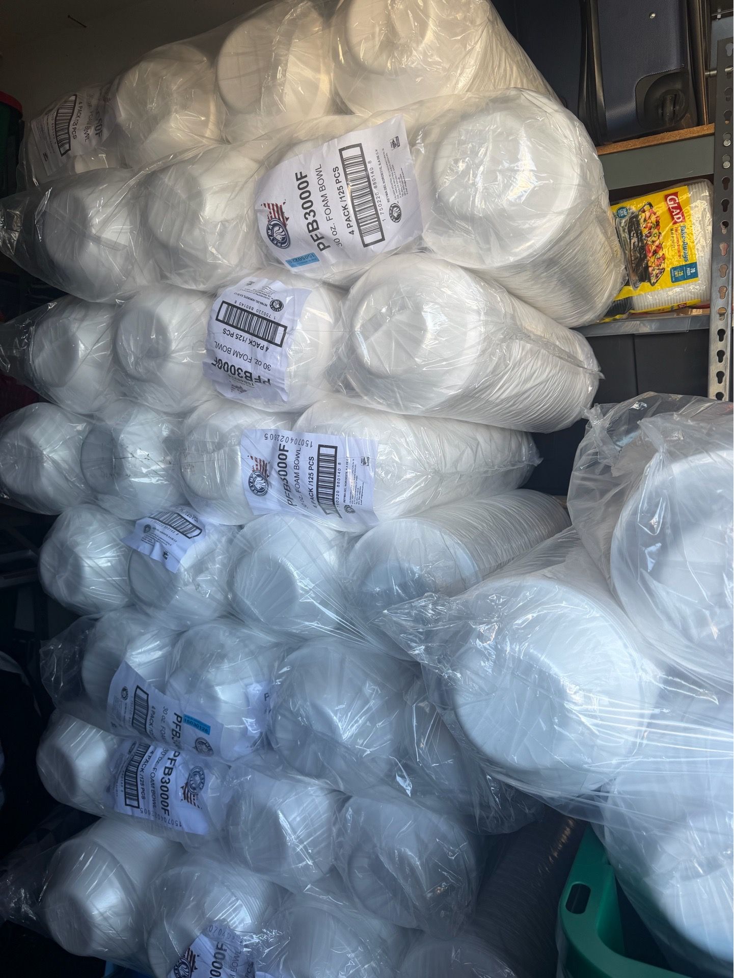 30 oz Foam Bowl 125 pcs $10