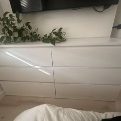 IKEA MALM 6-drawer dresser, white, 63x30 3/4 "