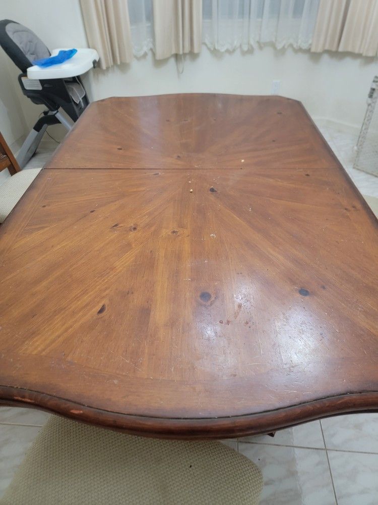Dining Table With 4 Chair And Console Table