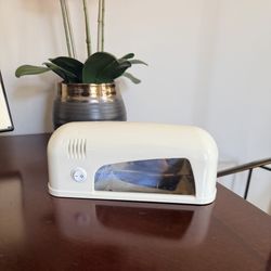9 Watt UV Gel Nail Curing Lamp