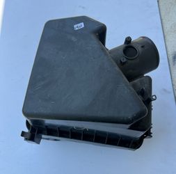 2008-2015 Scion XB Air Cleaner Box OEM (1401)