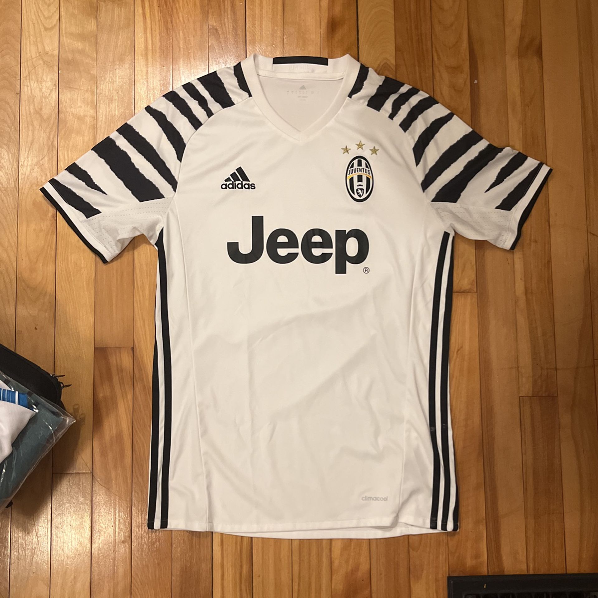 Juventus Soccer Jersey Adidas Size Small