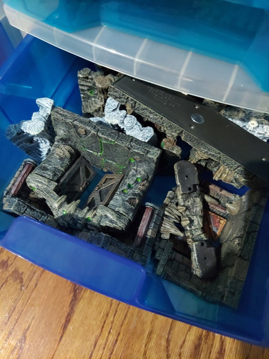 Dwarven Forge Tabletop Terrain Dungeons Of Doom, Castle Stronghold, Caverns Deep