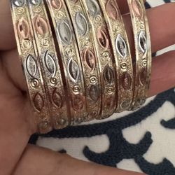 Bracelets / Semanario