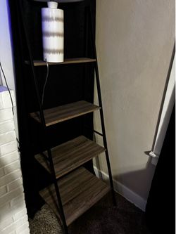 Rising wood Shelf