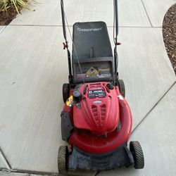 Troy Bilt 675 Series Lawn Mower With Briggs And Stratton Engine