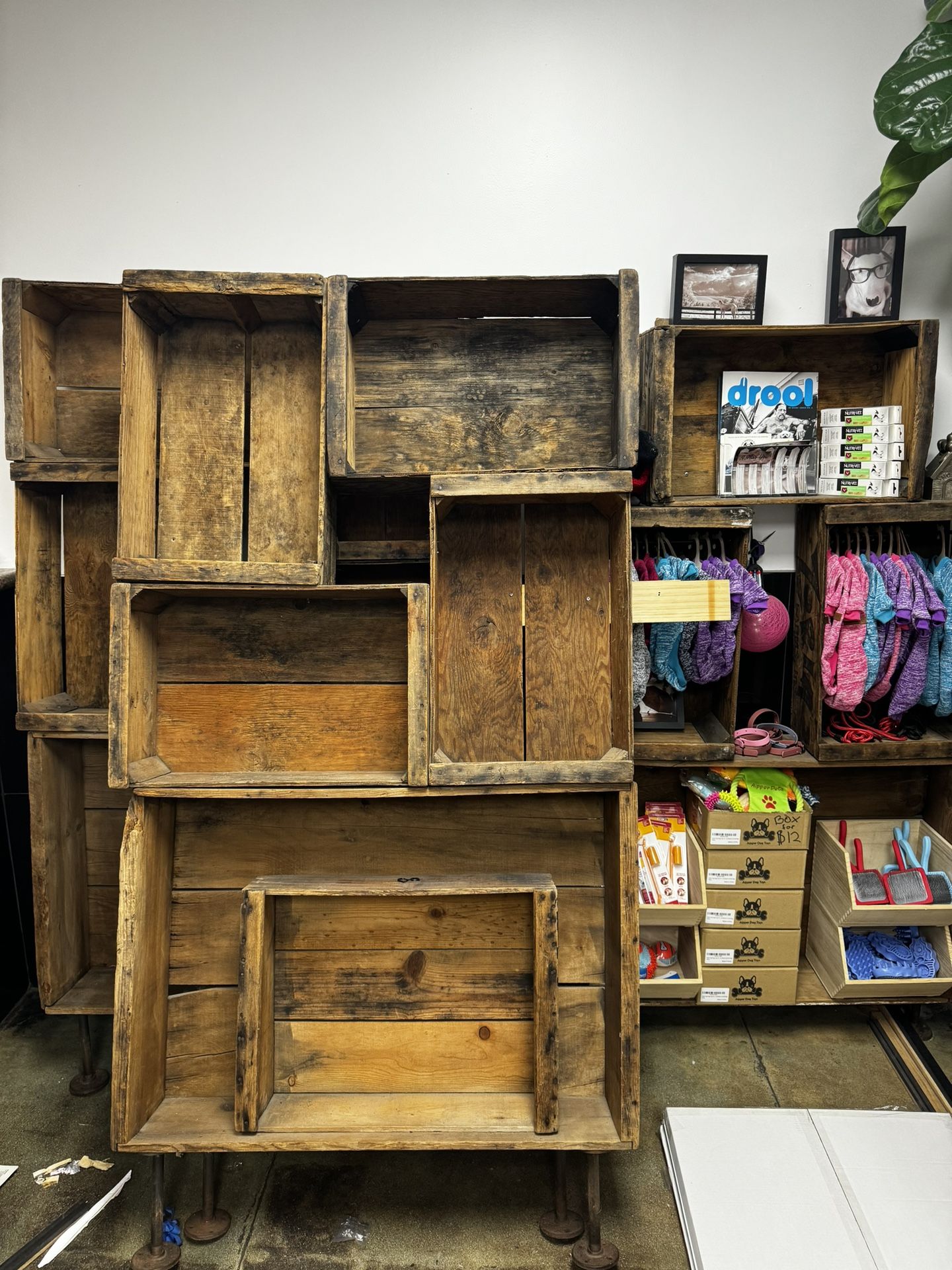 Rustic Wine Crate Shelf Can Be Taken Apart