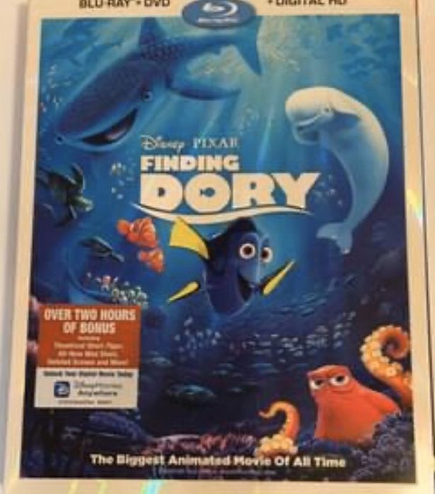 Disney Pixar Finding Dory Blu-Ray + DVD + Digital HD With Slipcover