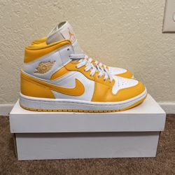 AIR JORDAN 1 MID White/Gold-White/Yellow