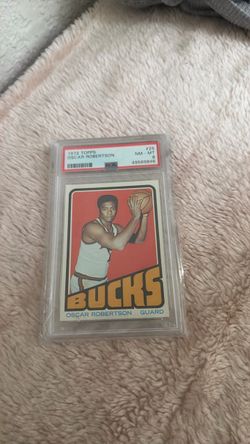 1972 Topps Oscar Robertson PSA 8 NM-MT