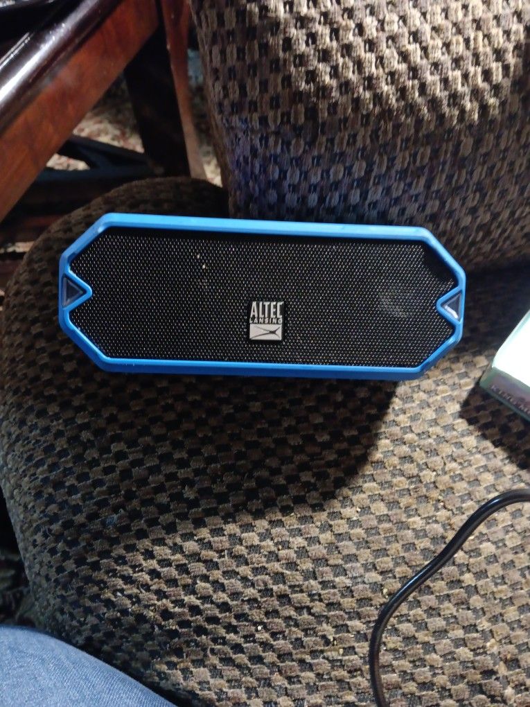 Altec Lanciing Bluetooth Speaker