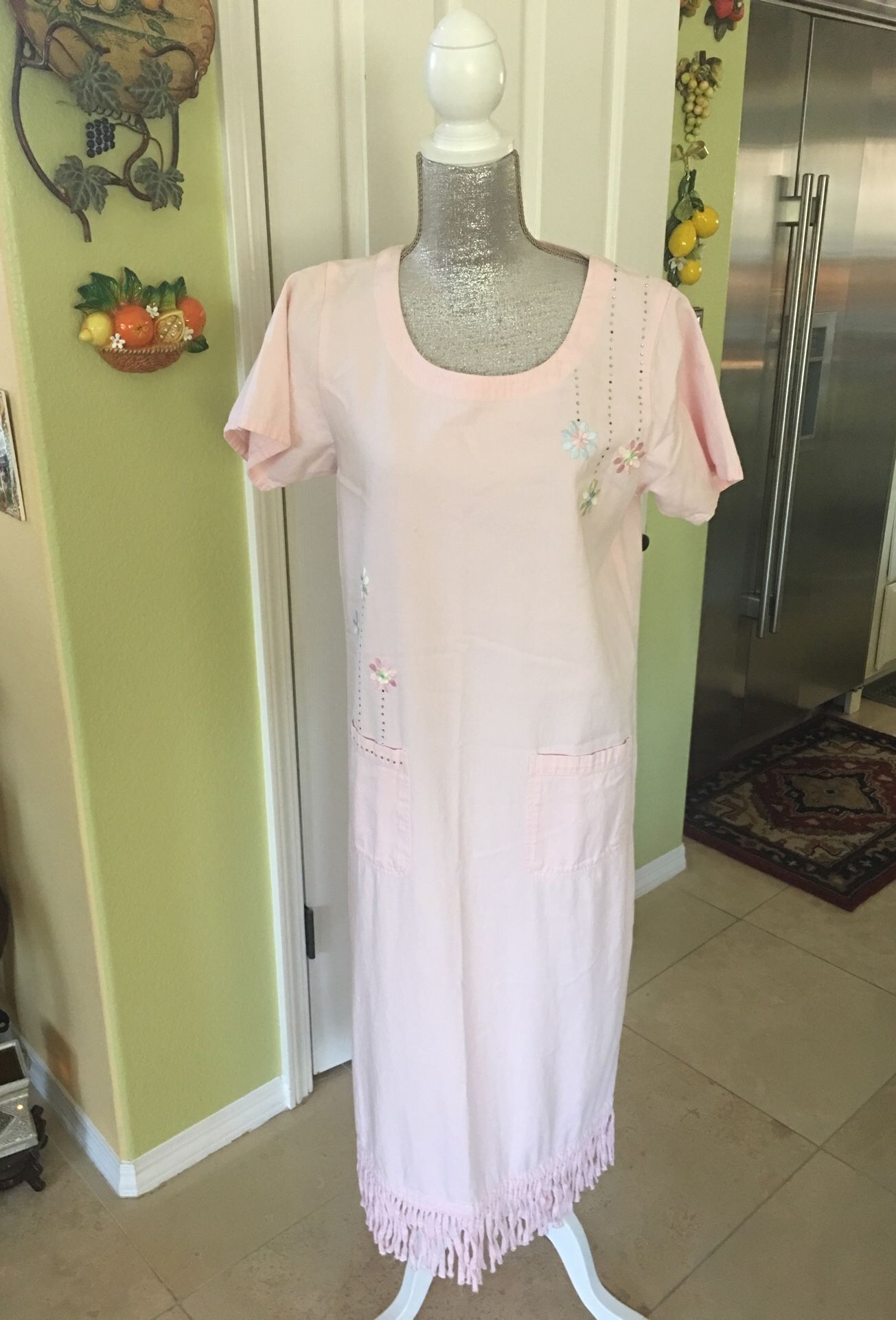 R & B COLLECTION PINK DRESS WITH FRINGES SIZE MEDIUM