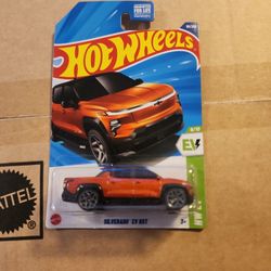 Hot Wheels Silverado EV RST