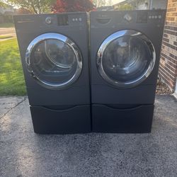 Bosh Washer And Gas Dryer Set