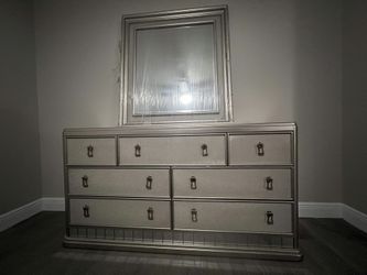 Sofia Vergara Paris Silver Dresser for Sale in Orlando, FL - OfferUp Sofia Vergara Paris Silver Dresser for Sale in Orlando, FL - OfferUp
