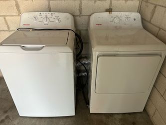 Washer and dryer set