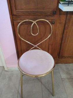 Vanity chair